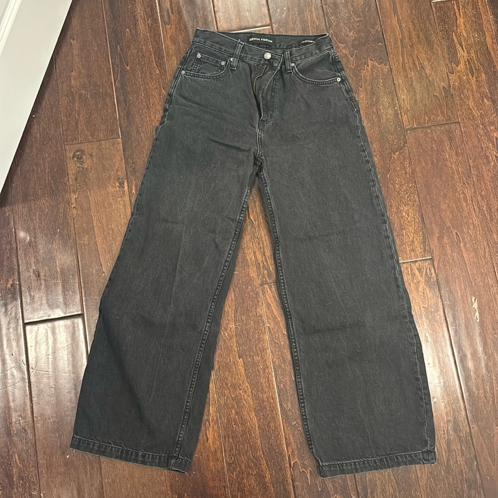 Denim Forum
The Zoe Super Hi-Rise Baggy Jean